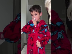 Le spray nasal au sérum physiologique Cleanote est doux et sûr, la menthe poivrée est agréable.